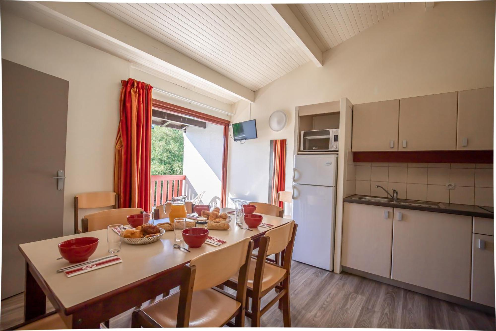 Vvf Pays Basque Saint-Etienne-De-Baigorry Hotel Luaran gambar